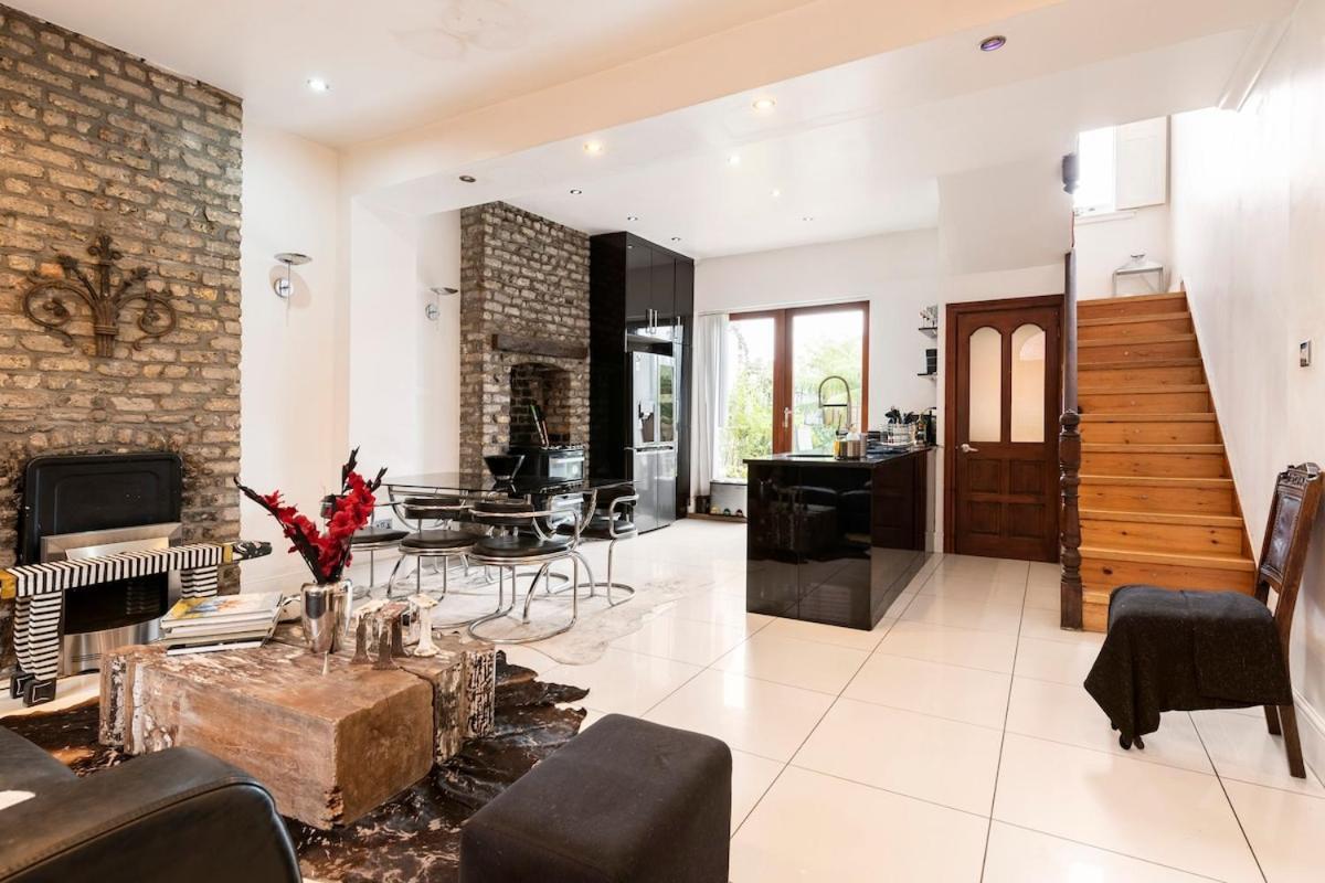 Serres' Home — Photos 1